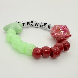 Strawberry Handmade Red and Green Bead with Red Kitty Cat Charm Bracelet NWOT